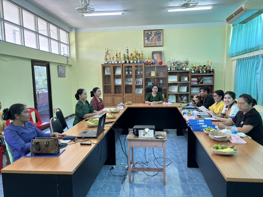 วันที่ 17 กันยายน 2568 คณะกรรมการติดตาม ตรวจสอบและประเมินผลการดำเนินงานโครงการอาหารกลางวัน เทศบาลตำบลห้วยทับทัน ได้ออกตรวจสอบ ติดตามการดำเนินงานโครงการอาหารกลางวัน เพื่อป้องกันการทุจริตงบประมาณ ประจำเดือน กันยายน ณ โรงเรียนเทศบาล 1 (หนองสิมใหญ่)